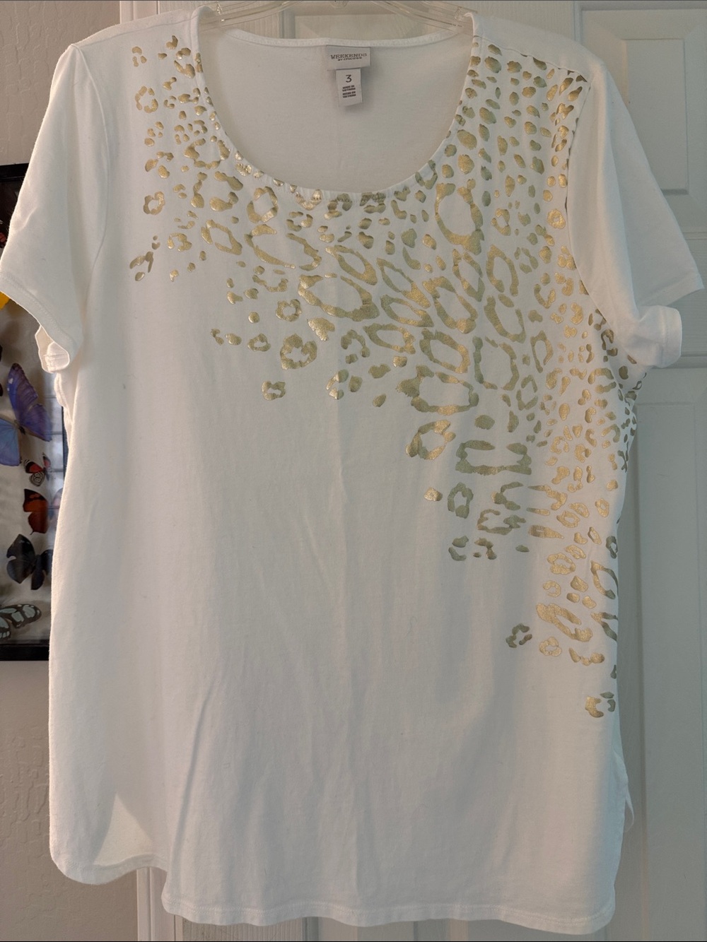 Chico’s Weekends White Top with Gold Foil Leopard Accent - Size 3/XL